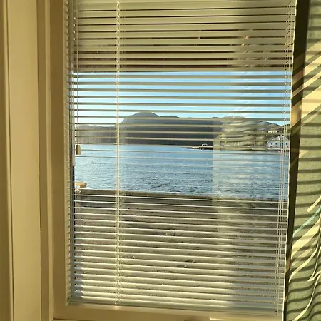Sea Side In Oda ve Kahvaltı *